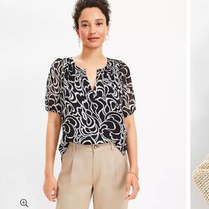 LOFT Bloom Puff Sleeve Blouse Size Medium